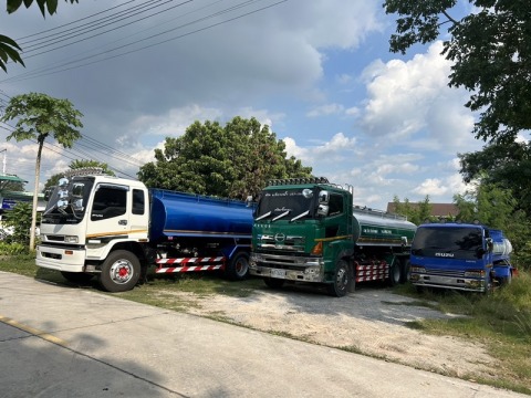 รถน้ำ รถน้ำ